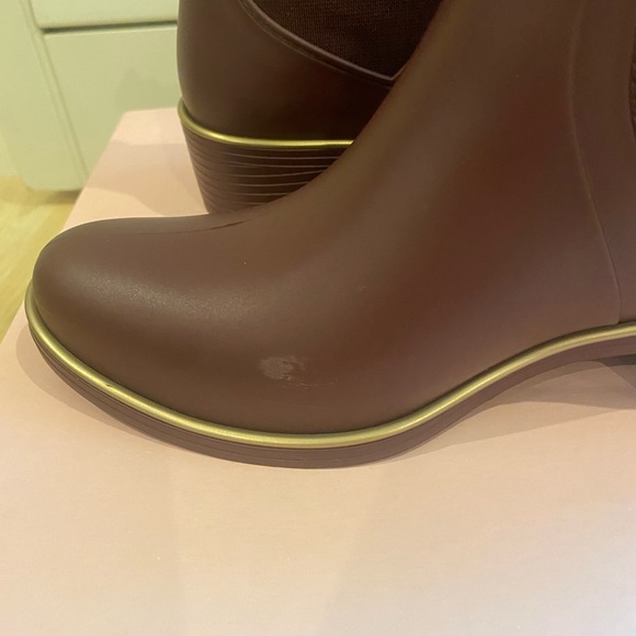 Kate Spade New York solstice rain boot - Cherrywood Size 6 - Picture 5 of 10